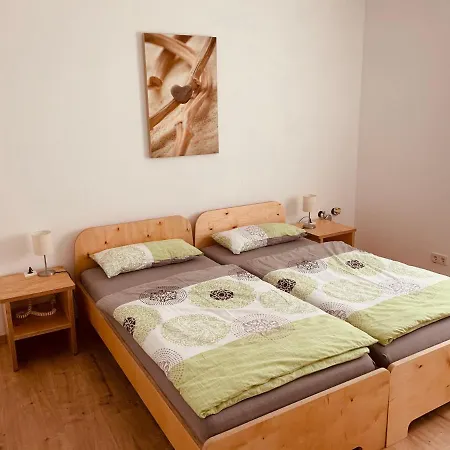 - 3 Hoelzer * Бад-Камберг